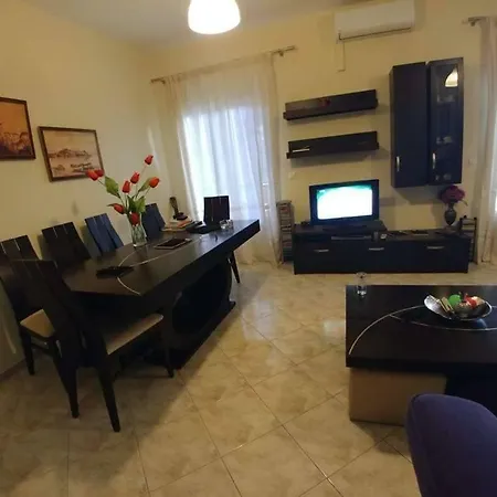 Pelo Apartment *